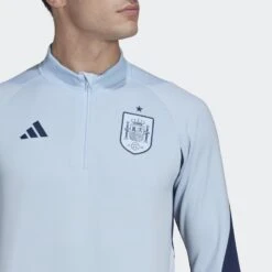 ADIDAS Spanje Training Voetbalshirt 11 ADIDAS Spanje Training Voetbalshirt -WarmeK Kleding Winkel adidas spanje training voetbalshirt 3