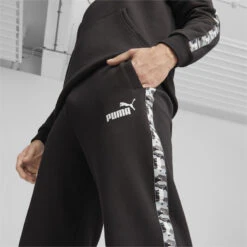 Essentials Sweatpants Met Camouflageband Voor Heren PUMA -WarmeK Kleding Winkel essentials sweatpants met camouflageband voor heren puma 4