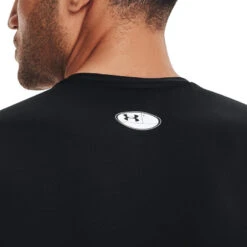 Onderhemd Under Armour HeatGear Sleeveless, Zwart, Mannen 15 Onderhemd Under Armour HeatGear Sleeveless, Zwart, Mannen -WarmeK Kleding Winkel onderhemd under armour heatgear sleeveless zwart mannen 6