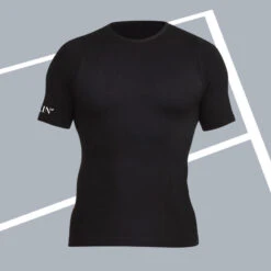 SKINUP Heren Tennis Compressie T-shirt 8 SKINUP Heren Tennis Compressie T-shirt -WarmeK Kleding Winkel skinup heren tennis compressie t shirt 1