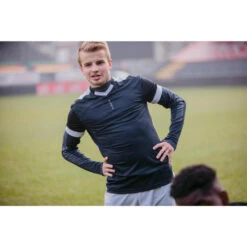 Kipsta Thermoshirt Voor Volwassenen Keepdry 500 LANGE MOUWEN 39 Kipsta Thermoshirt Voor Volwassenen Keepdry 500 LANGE MOUWEN -WarmeK Kleding Winkel thermoshirt voor volwassenen keepdry 500 lange mouwen zwart 17