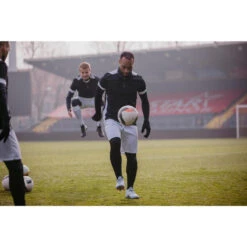 Kipsta Thermoshirt Voor Volwassenen Keepdry 500 LANGE MOUWEN 40 Kipsta Thermoshirt Voor Volwassenen Keepdry 500 LANGE MOUWEN -WarmeK Kleding Winkel thermoshirt voor volwassenen keepdry 500 lange mouwen zwart 18