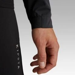Kipsta Waterdicht Windjack Voor Voetbal Volwassenen T500 Zwart/carbon 17 Kipsta Waterdicht Windjack Voor Voetbal Volwassenen T500 Zwart/carbon -WarmeK Kleding Winkel waterdicht windjack voor voetbal volwassenen t500 zwartcarbon 6